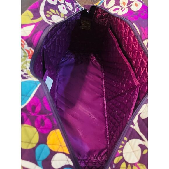 Vera Bradley pattern travel bag. Large. - Picture 5 of 8